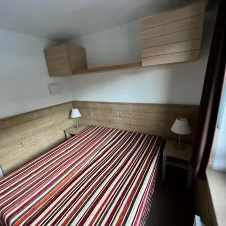 2 Pieces Garage Dans Pied Pistes * La Tania