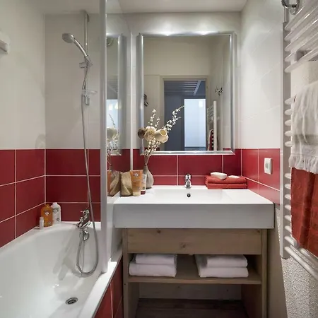 Apartment 2 Pieces Garage Dans Pied Pistes La Tania